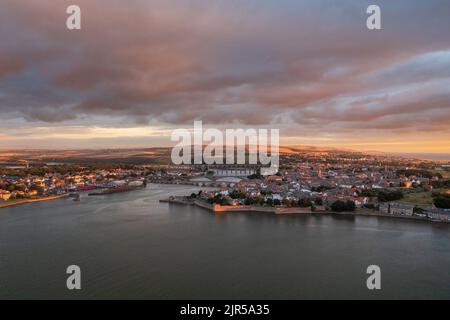 Vista aerea di Berwick upon Tweed, la città più settentrionale dell'Inghilterra. Foto Stock