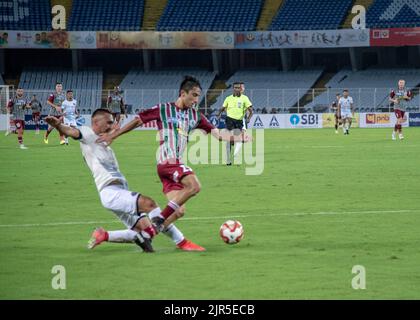 Kolata, India. 20th ago, 2022. ATK Mohun Bagan FC ( Green & Maroon ) giocato contro Rajasthan United FC ( bianco) nella partita n. 9 per il gruppo B, durante la Coppa Durand 2022 giocato al Vivekananda Yuba Bharati Kirrangan ( VYBK ) In Kolkata il 20-08-2022.ATK Mohun Bagan perde $2-3 a Rajasthan United (Foto di Amlan Biswas/Pacific Press) Credit: Pacific Press Media Production Corp./Alamy Live News Foto Stock