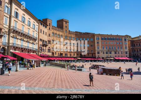 Veduta generale di Piazza del campo a Siena, Toscana, Italia Foto Stock