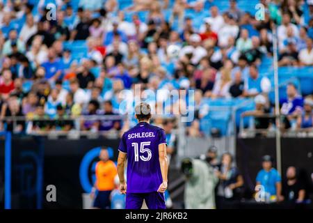 21 agosto 2022: Il difensore di Orlando City Rodrigo Schlegel (15) durante il primo tempo contro il Charlotte FC della Major League Soccer match fino al Bank of America Stadium di Charlotte, NC. (Adeal) Foto Stock