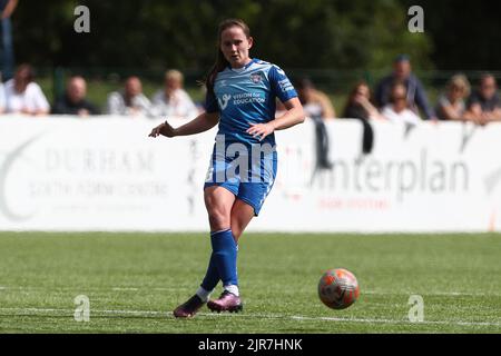 DURHAM Women's SARAH ROBSON durante la partita del campionato delle donne fa tra il Durham Women FC e Sunderland a Maiden Castle, Durham City, domenica 21st agosto 2022. (Credit: Marco Fletcher | NOTIZIE MI) Credit: NOTIZIE MI & Sport /Alamy Live News Foto Stock