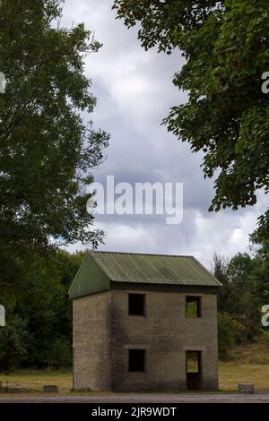 Imber giorno aperto per i visitatori di vedere il deserto villaggio fantasma sulla pianura di Salisbury, Wiltshire Regno Unito nel mese di agosto - Foto Stock