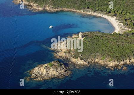 Corsica del Sud, dipartimento di Corse-du-sud, Zonza: Sainte Lucie-de-Porto-Vecchio. Veduta aerea della costa sud-orientale dell'isola, vicino al Tirrheni Foto Stock