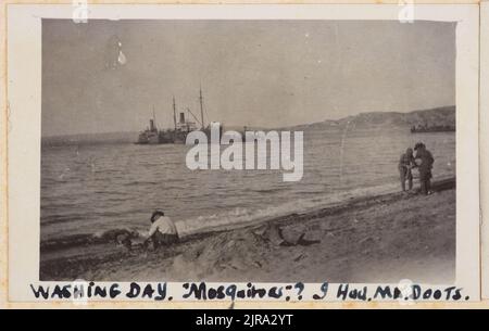 Giorno di lavaggio. Zanzare ho avuto ma doots. Dall'album: Album fotografico di Major J.M. Rosa, 1st NZEF, 1915, Gelibolu Yarimadasi, dal maggiore John Rose. Foto Stock