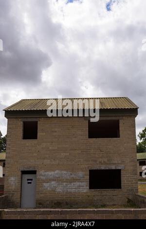 Imber giorno aperto per i visitatori di vedere il deserto villaggio fantasma sulla pianura di Salisbury, Wiltshire Regno Unito nel mese di agosto Foto Stock