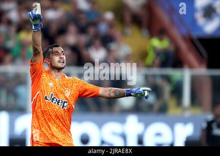 Genova, Italia. 22nd ago, 2022. Mattia Perin della Juventus FC gesta durante la Serie Una partita tra noi Sampdoria e Juventus FC allo Stadio Luigi Ferraris il 22 agosto 2022 a Genova. Credit: Marco Canoniero/Alamy Live News Foto Stock