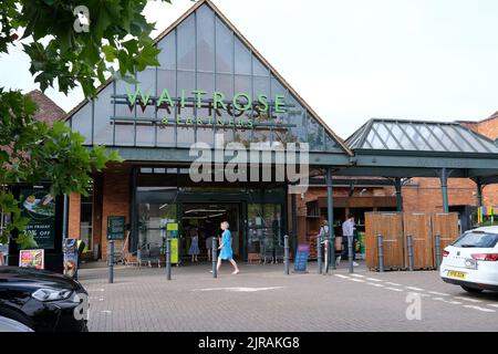 waitrose supermercato alimentare, godalming città in surrey, regno unito 2022 agosto Foto Stock