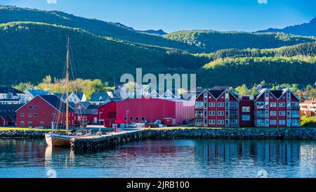 Norvegia, Nordland, Melbu, villaggio remoto sull'isola di Langoya Foto Stock