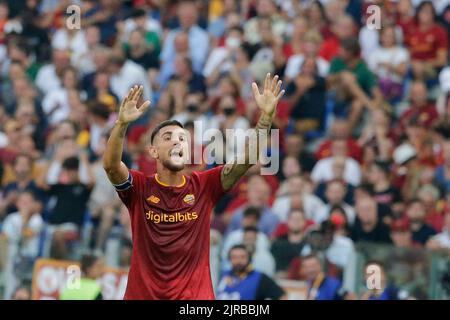 Il centrocampista italiano di Roma Lorenzo Pellegrini gesticola durante la Serie Una partita di calcio tra ROMA e Cremonese. Come Roma ha vinto 1-0 Foto Stock