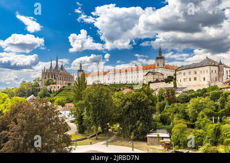 Vista di parte del paesaggio urbano da Kutna Hora, Repubblica Ceca Foto Stock
