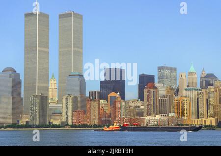 World Trade Center Twin Towers New York prima del 9/11. I grattacieli di Lower Manhattan si affacciano sul quartiere finanziario e sul fiume Hudson. Centro di Manhattan, Stati Uniti Foto Stock