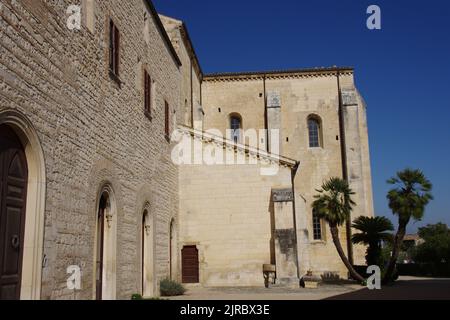 Abbazia di San Giovanni in Venere in stile romanico-gotico, anno di costruzione 1165. Fossacesia, Abruzzo, Italia Foto Stock