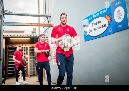 Cleethorpes, Regno Unito. 23rd ago, 2022. Wayne Hennessey #13 della Foresta di Nottingham arriva a Blundell Park a Cleethorpes, Regno Unito, il 8/23/2022. (Foto di Ritchie Sumpter/News Images/Sipa USA) Credit: Sipa USA/Alamy Live News Foto Stock