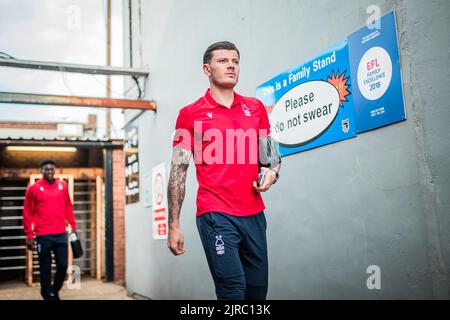 Cleethorpes, Regno Unito. 23rd ago, 2022. Giulian Biancone #2 della Foresta di Nottingham arriva a Blundell Park a Cleethorpes, Regno Unito, il 8/23/2022. (Foto di Ritchie Sumpter/News Images/Sipa USA) Credit: Sipa USA/Alamy Live News Foto Stock
