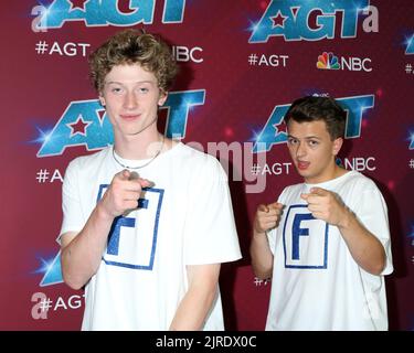 23 agosto 2022, Pasadena, CA, Stati Uniti d'America: LOS ANGELES - 23 AGOSTO: Funkanometry at the America's Got Talent Season 17 - Live Show Red Carpet at Pasadena Sheraton Hotel on 23 agosto 2022 a Pasadena, CA (Credit Image: © Kay Blake/ZUMA Press Wire) Foto Stock