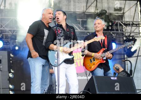 Vienna, Austria. Giugno 23, 2012. La cover band austriaca Monti Beton con Johann 'Hans' Krankl (L) Foto Stock