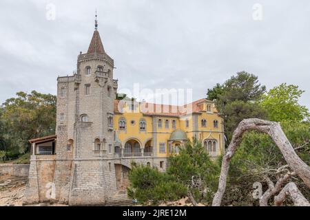 Una vista panoramica del Museo del Palazzo Condes de Castro Guimaraes a Cascais, Portogallo Foto Stock