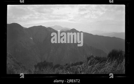 Tararua Range ..., 02 aprile 1932, da Leslie Adkin. Foto Stock