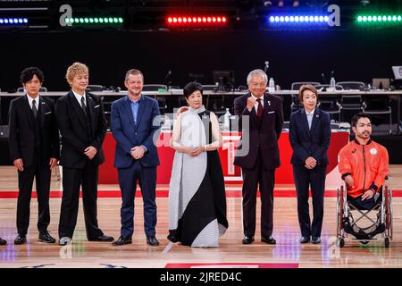 Tokyo, Giappone. 24th ago, 2022. (C-L) Andrew Parsons IPC presidente, Yuriko Koike governatore di Tokyo (C), Kazuyuki Mori JPC presidente (C-R) e Seiko Hashimoto (2nd L) ex presidente di Tokyo 2020, posa per le telecamere durante il Tokyo 2020 Paralympic Games One Year Anniversary Event presso Ariake Arena. (Credit Image: © Rodrigo Reyes Marin/ZUMA Press Wire) Credit: ZUMA Press, Inc./Alamy Live News Foto Stock