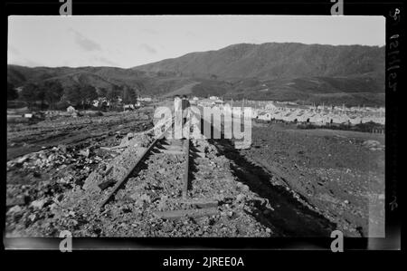 Enbankment, 4 settembre 1952, di Leslie Adkin. Foto Stock