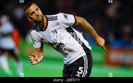 Shane Duffy di Fulham in azione durante la seconda partita della Carabao Cup al Broadfield Stadium di Crawley. Data immagine: Martedì 23rd agosto, 2022. Foto Stock