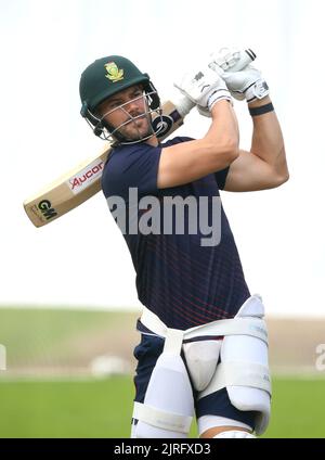 Aiden Markram del Sud Africa durante una sessione sulle reti presso Emirates Old Trafford, Manchester. Data immagine: Mercoledì 24 agosto 2022. Foto Stock
