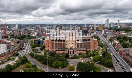 LEEDS, REGNO UNITO - 24 AGOSTO 2022. Vista aerea dell'edificio governativo di Quarry House a Leeds, West Yorkshire Foto Stock