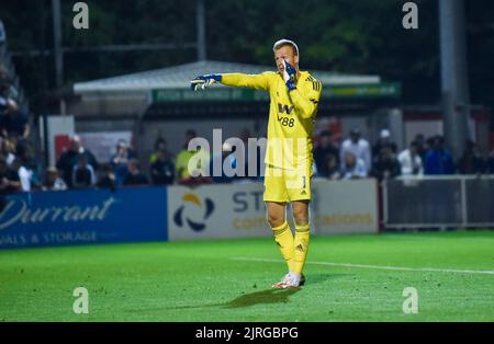 Marek Rodak di Fulham durante la seconda partita della Coppa EFL Carabao tra Crawley Town e Fulham al Broadfield Stadium , Crawley , Regno Unito - 23rd agosto 2022 solo per uso editoriale. Nessun merchandising. Per le immagini di calcio si applicano le restrizioni di fa e Premier League inc. Nessun utilizzo di Internet/cellulare senza licenza FAPL - per i dettagli contattare Football Dataco Foto Stock