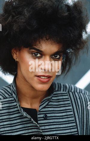 PAULINE BLACK, CANTANTE THE SELECTER PRESENTATORE, 1984 Foto Stock