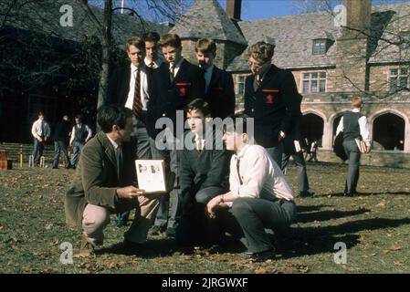 WILLIAMS,LEONARD,HAWKE,CHARLES,HANSEN,RUGGIERO,KUSSMAN,WATERSTON, SOCIETÀ DEI POETI MORTI, 1989 Foto Stock