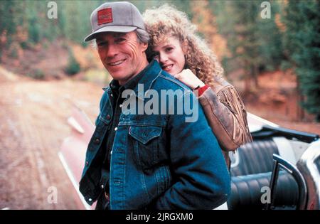 CLINT EASTWOOD, BERNADETTE PETERS, Rosa Cadillac, 1989 Foto Stock