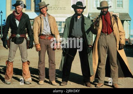 KEVIN COSTNER, SCOTT GLENN, Kevin Kline, Danny Glover, SILVERADO, 1985 Foto Stock