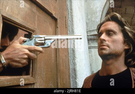 MICHAEL DOUGLAS, Romancing la pietra, 1984 Foto Stock