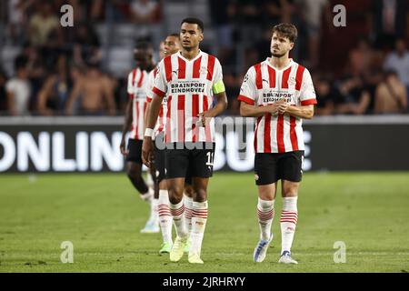 EINDHOVEN - (lr) Cody Gakpo del PSV Eindhoven, Marco van Ginkel del PSV Eindhoven durante la partita di play-off della UEFA Champions League tra PSV Eindhoven e Rangers FC allo stadio Phillips il 24 agosto 2022 a Eindhoven, Paesi Bassi. ANP | Dutch Height | Maurice van Steen Foto Stock