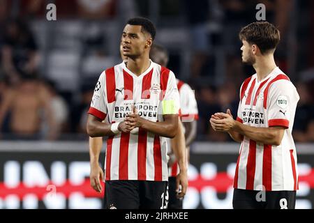 EINDHOVEN - (lr) Cody Gakpo del PSV Eindhoven,Marco van Ginkel del PSV Eindhoven durante la partita di play-off della UEFA Champions League tra PSV Eindhoven e Rangers FC allo stadio Phillips il 24 agosto 2022 a Eindhoven, Paesi Bassi. ANP | Dutch Height | Maurice van Steen Foto Stock