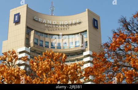 Bucarest, Romania - 22 agosto 2022: Il nuovo Grand Hotel Bucharest, ex InterContinental, uno degli edifici più belli della Romania Foto Stock