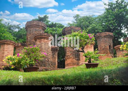 Nha Trang, Vietnam - 26 maggio 2022: Tempio di po Nagar nella città di Nha Trang Vietnam Foto Stock