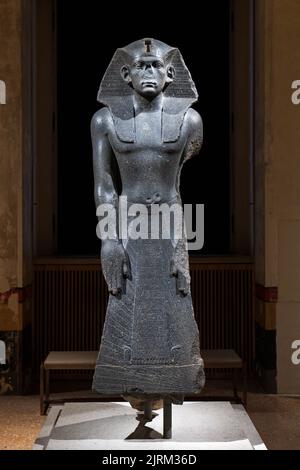 Statua in preghiera del re Amenemhat III Middle Kingdom, 12th Dynasty, 1840-1800 BCE, Memphis. Neues Musem, Berlino. Foto Stock