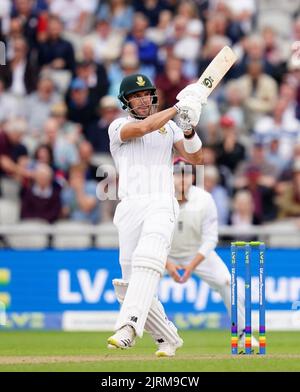 L'Aiden Markram del Sud Africa durante il primo giorno della seconda partita di test LV= Insurance presso Emirates Old Trafford, Manchester. Data immagine: Giovedì 25 agosto 2022. Foto Stock