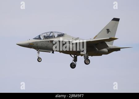 Italian Air Force Leonardo T-346A Master Jet trainer al Royal International Air Tattoo 2022 di Fairford, Regno Unito Foto Stock