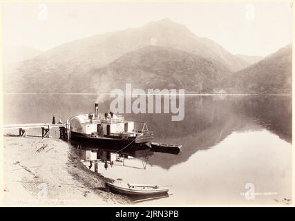 Testa del lago Wanaka, 1870-1880s, Wanaka, lago, di Burton Brothers. Foto Stock