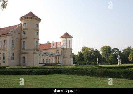 Schloss Rheinsberg Landseite Foto Stock