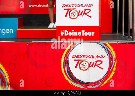 Meiningen, Germania. 25th ago, 2022. Ciclismo, Tour della Germania, Weimar - Meiningen (171,7 km), fase 1: Logo Tour della Germania. Credit: Daniel Vogl/dpa/Alamy Live News Foto Stock