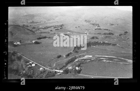 Panorama: La parte mjor del notevole bacino tettonico di Rikiorangi, 06 giugno 1938, di Leslie Adkin. Foto Stock