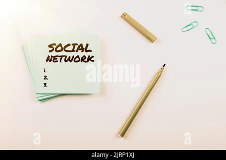 Ispirazione che mostra il segno Social NetworkInteractions Condivisione delle informazioni rapporto interpersonale. Interazioni Internet Concept Condivisione di informazioni Foto Stock