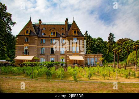 Il bellissimo e imponente Ö Chateau Hotel and Restaurant, Hayange, Francia Foto Stock