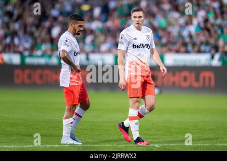 Viborg, Danimarca. 25th ago, 2022. Manuel Lanzini (10) e Conor Coventry (32) di West Ham visti durante la partita di qualificazione della UEFA Europa Conference League tra Viborg FF e West Ham all'Energi Viborg Arena di Viborg. (Photo Credit: Gonzales Photo/Alamy Live News Foto Stock