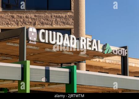 Ciudad Real, Spagna. L'Estacion de Ciudad Real (stazione ferroviaria di Ciudad Real), stazione ferroviaria principale della città, situato sulla linea ferroviaria ad alta velocità AVE Foto Stock