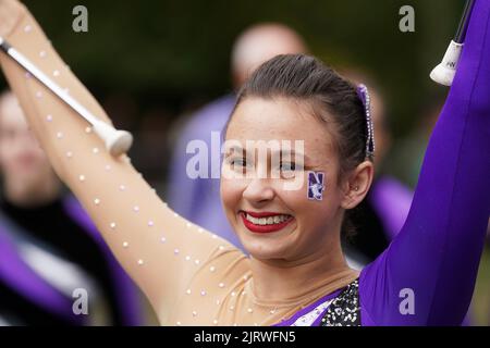 Nicole Wallace, cheerleader della Northwestern University Wildcat, si trova a Merrion Square, Dublino, davanti alla partita di football americano Aer Lingus Classic tra i Wildcats Northwestern e i Cornhuskers del Nebraska, che si svolge domani presso lo stadio Aviva. Data immagine: Venerdì 26 agosto 2022. Foto Stock