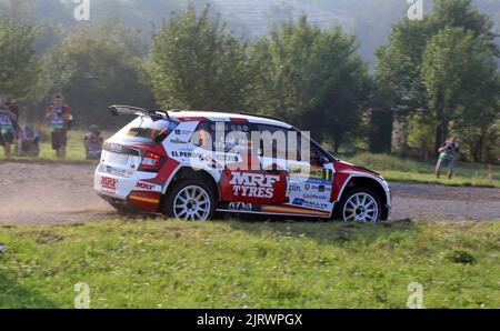 Efrem Liarena, Sara Fernandez di Spagna con la vettura Skoda Fabia Rally2 Evo in azione durante il Czech Barum Rally, evento di campionato europeo di rally a Zl Foto Stock